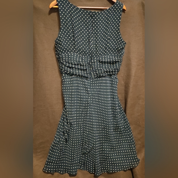 Harold's black polka dot sleeveless dress - Picture 2 of 4
